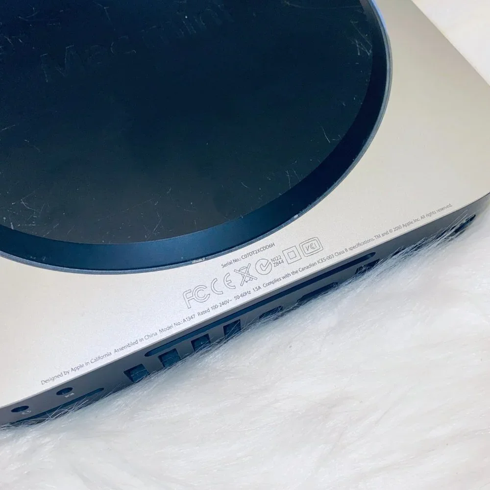 Apple Mac Mini 2.4 GHz A1347 - Silver